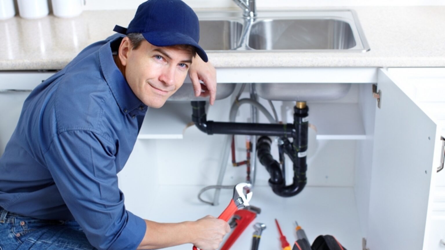 How to Avoid These 5 Plumbers Traps in 2025